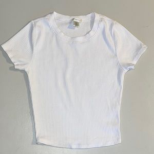 💙6/$20 Women White Top Size Medium